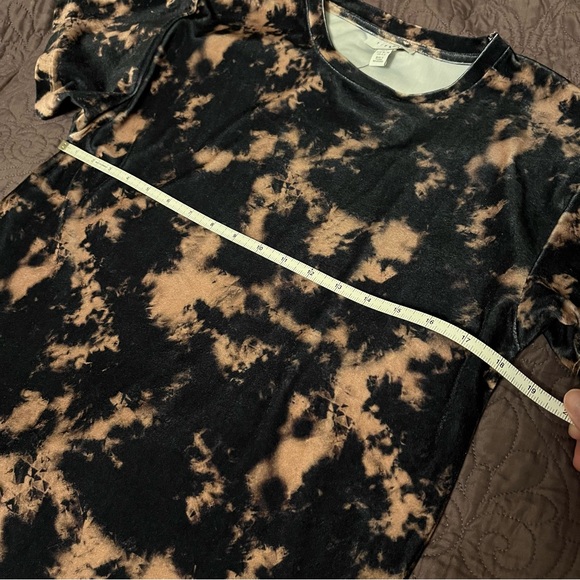 🆕 Topshop Black and Tan Tie-Dye Velvet Top - Picture 6 of 8